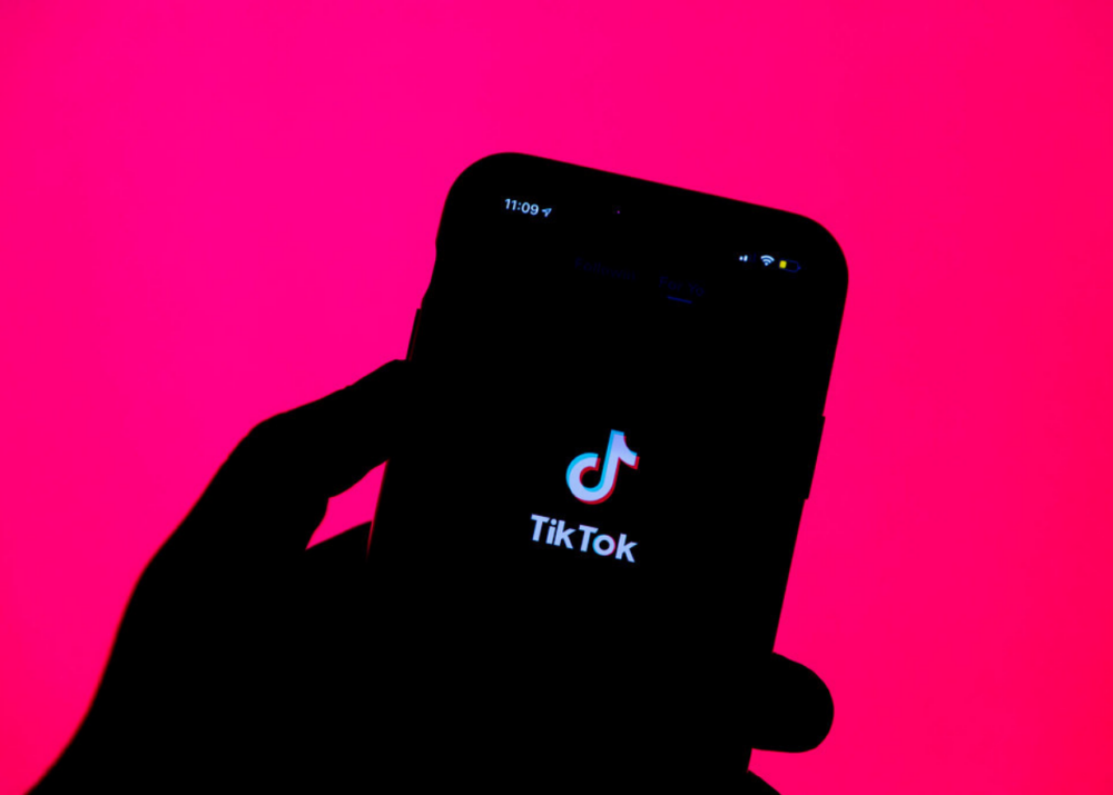 منصة تيك توك تصدر قرارات قوية ضد الكراهية والتحرش