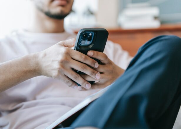 ارتفاع عدد مستخدمي آبل الذين يتركون التطبيقات تجمع المعلومات عنهم