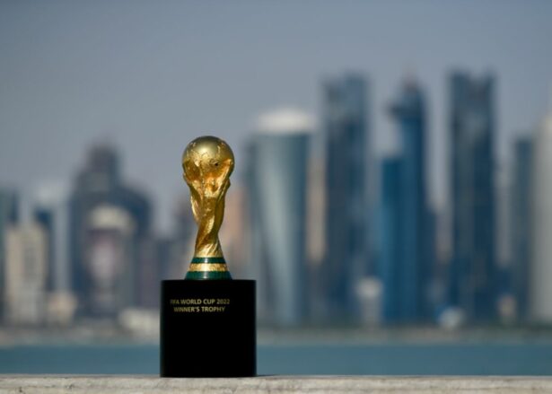 <strong>رقابة قطرية مفرطة على زوار كأس العالم</strong>